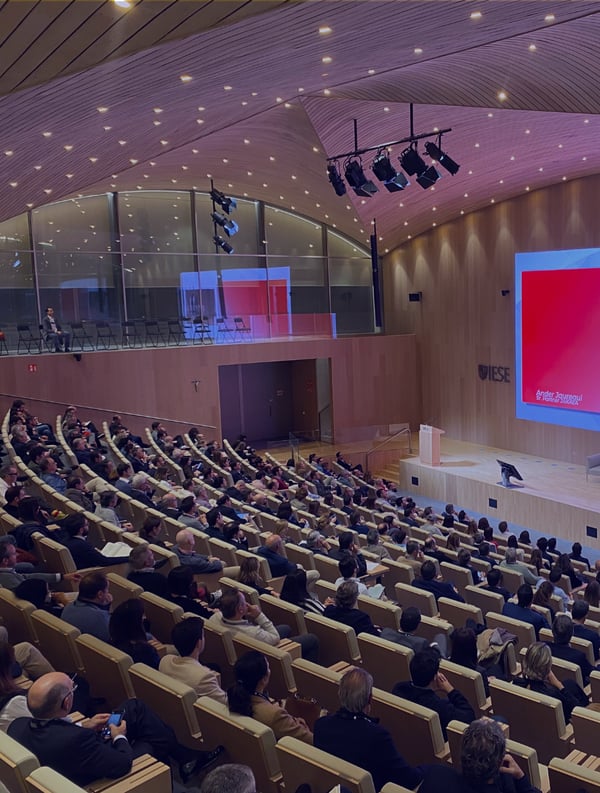 Futuro Digital IESE: cómo la IA acelera su impacto en las empresas españolas 